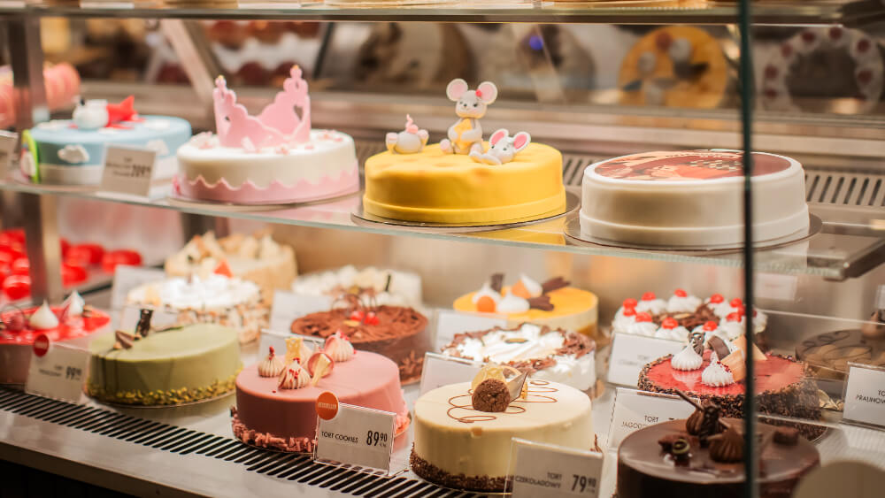 Torty tematyczne na każdą okazję: inspiracje i pomysły