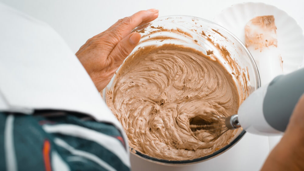 Czym przekłada się tort? Sprawdź podpowiedzi ekspertów z Cukierni Sowa