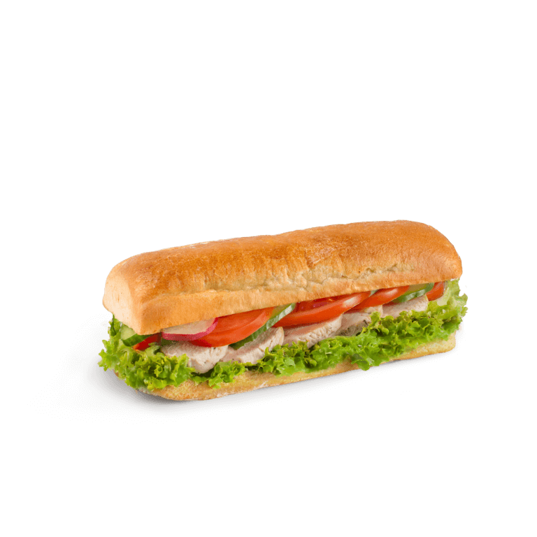 Ciabatta z grillowanym kurczakiem i kremowym sosem duńskim, uzupełniona świeżymi warzywami. Pożywna i pełna smaku propozycja na każdą porę dnia.